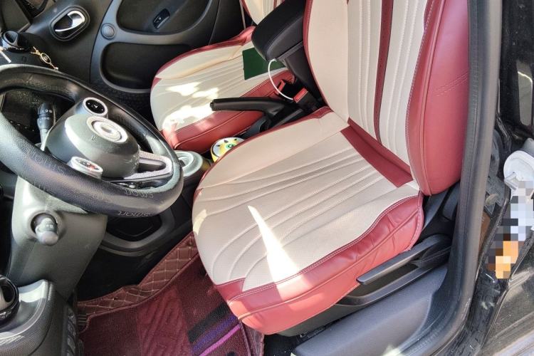 Used smart forfour 2016 1.0L 52 kW Passion Edition Left Front Seat