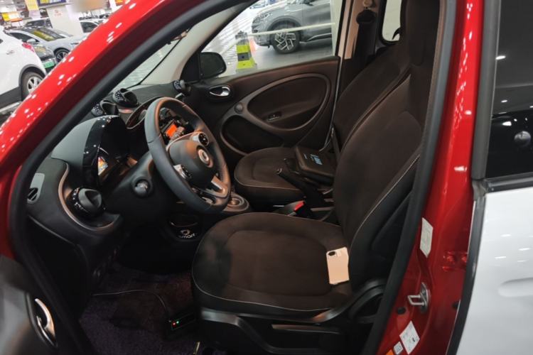 Used smart forfour 2016 1.0L 52 kW Passion Edition Left Front Seat