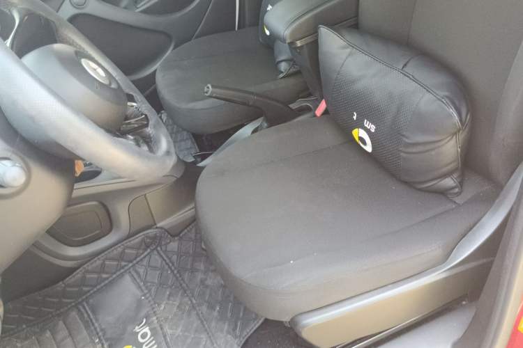 Used smart forfour 2016 1.0L 52 kW Dynamic Edition Left Front Seat