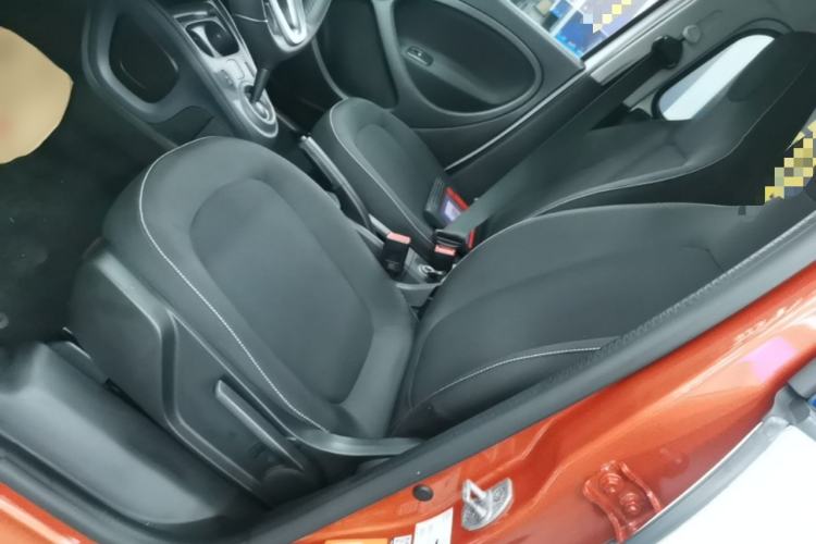Used smart forfour 2016 1.0L 52 kW Passion Edition Left Front Seat