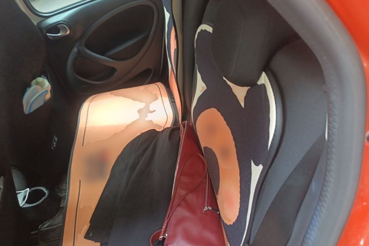 Used smart forfour 2016 1.0L 52 kW Passion Edition Left Rear Seat