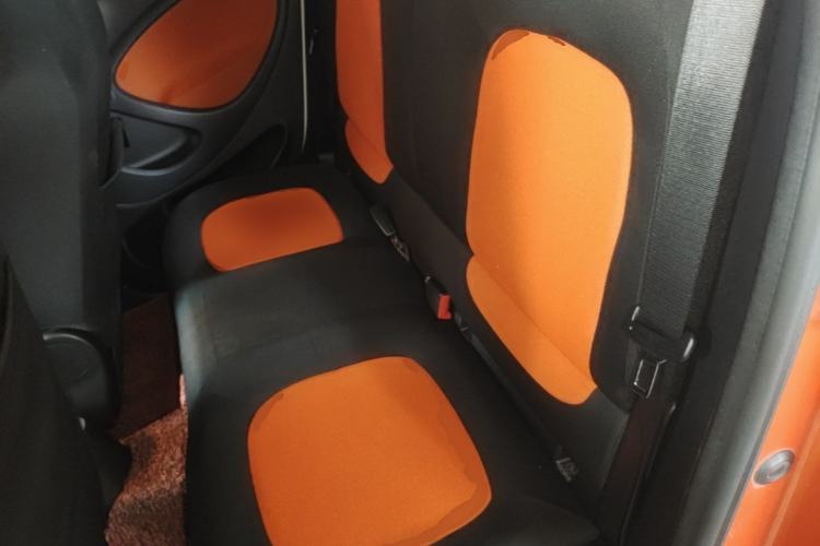 Used smart forfour 2016 1.0L 52 kW Passion Edition Left Rear Seat