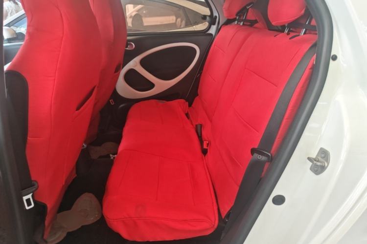 Used smart forfour 2016 1.0L 52 kW Passion Edition Left Rear Seat