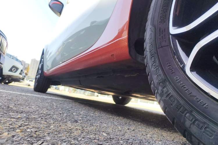 Used smart forfour 2016 0.9T 66 kW Pioneer Edition Left Side Sill