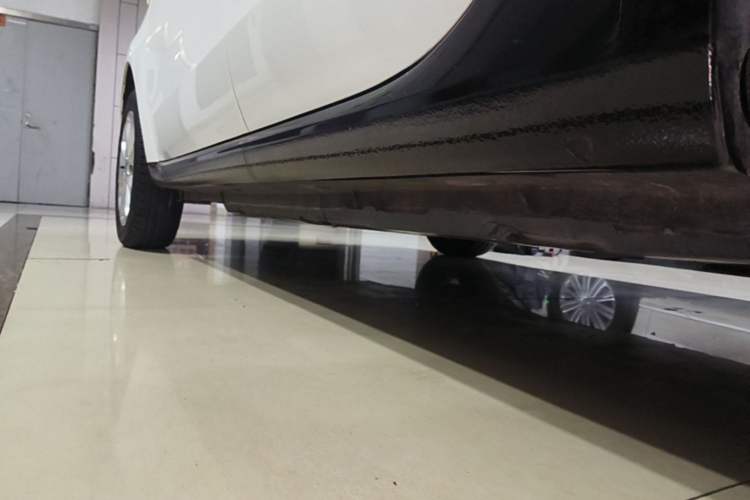 Used smart forfour 2016 1.0L 52 kW Dynamic Edition Left Side Sill