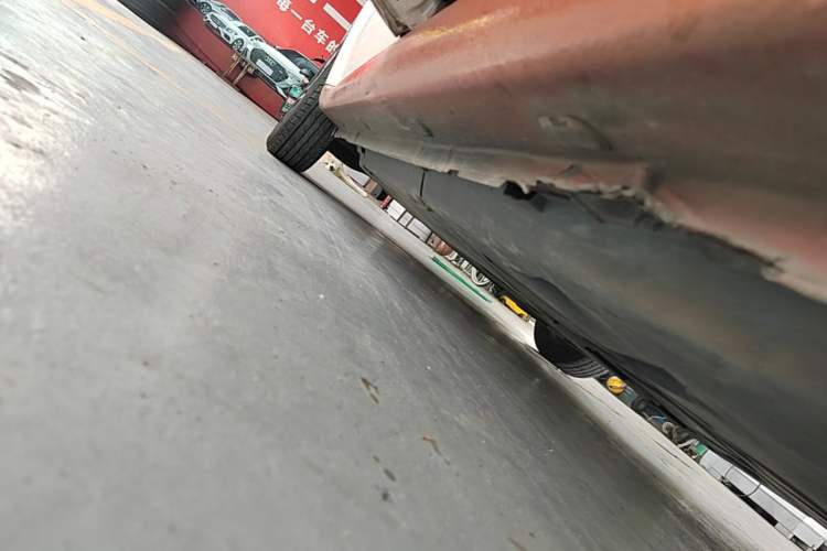 Used smart forfour 2016 0.9T 66 kW Pioneer Edition Left Side Sill