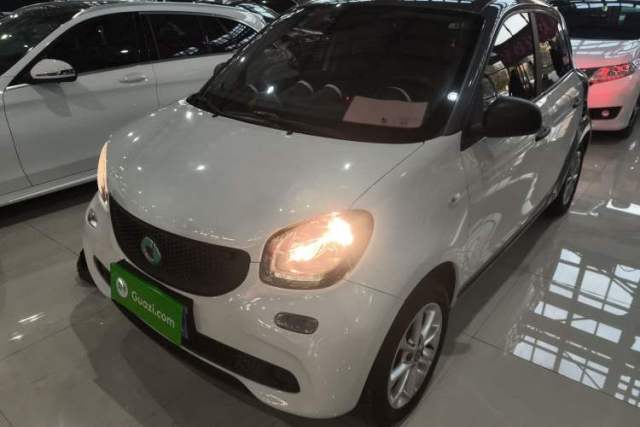 Used smart forfour 2016 1.0L 52 kW Dynamic Edition