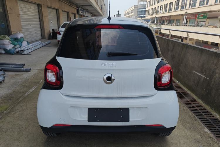 Used smart forfour 2016 1.0L 52 kW Dynamic Edition Rear