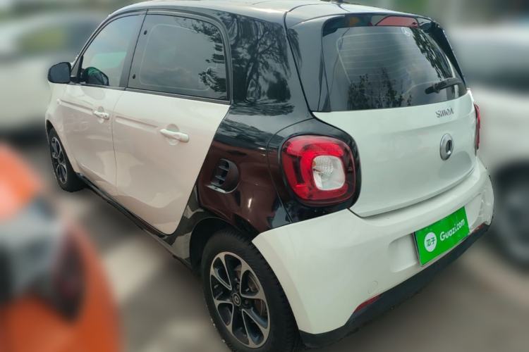 Used smart forfour 2016 1.0L 52 kW Passion Edition Rear Left 45 Deg