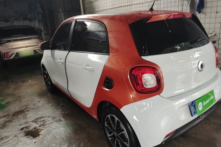 Used smart forfour 2016 1.0L 52 kW Passion Edition Rear Left 45 Deg