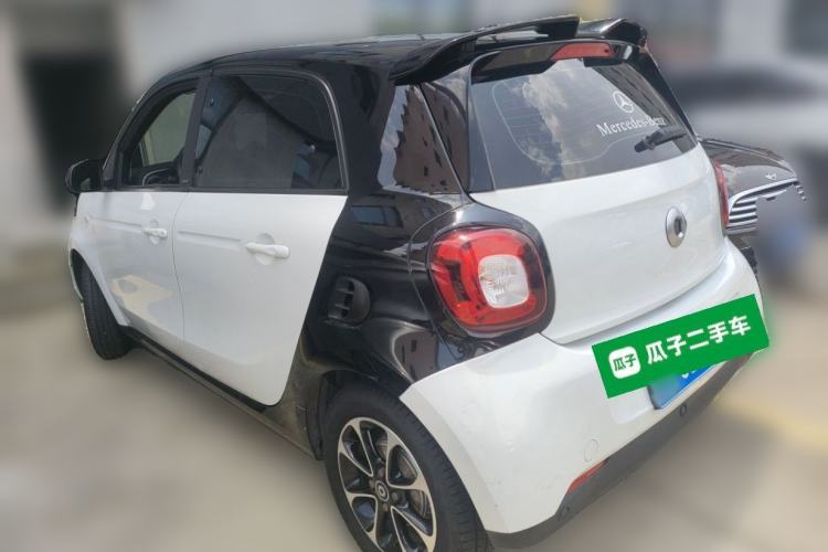 Used smart forfour 2016 1.0L 52 kW Passion Edition Rear Left 45 Deg