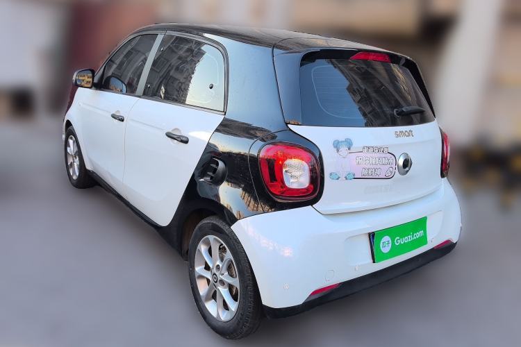 Used smart forfour 2016 1.0L 52 kW Dynamic Edition Rear Left 45 Deg