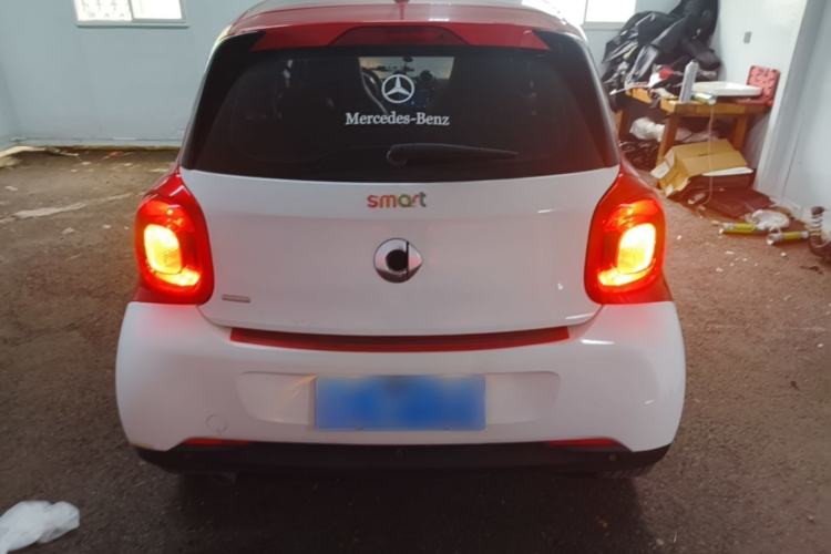 Used smart forfour 2016 1.0L 52 kW Passion Edition Rear