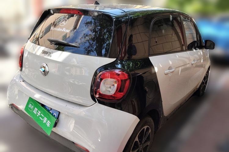 Used smart forfour 2016 1.0L 52 kW Passion Edition Rear Right 45 Deg