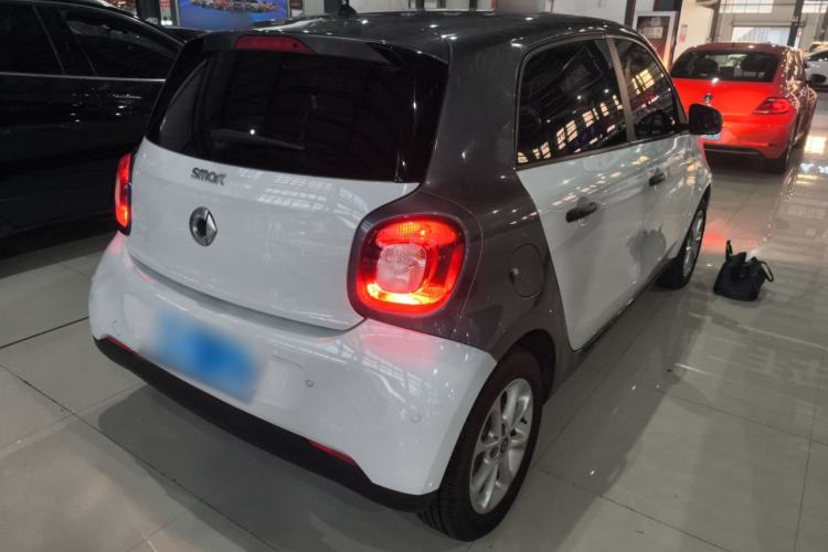 Used smart forfour 2016 1.0L 52 kW Dynamic Edition Rear Right 45 Deg