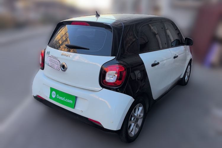 Used smart forfour 2016 1.0L 52 kW Dynamic Edition Rear Right 45 Deg