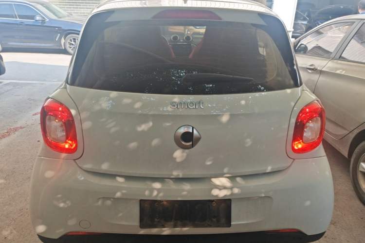 Used smart forfour 2016 1.0L 52 kW Passion Edition Rear