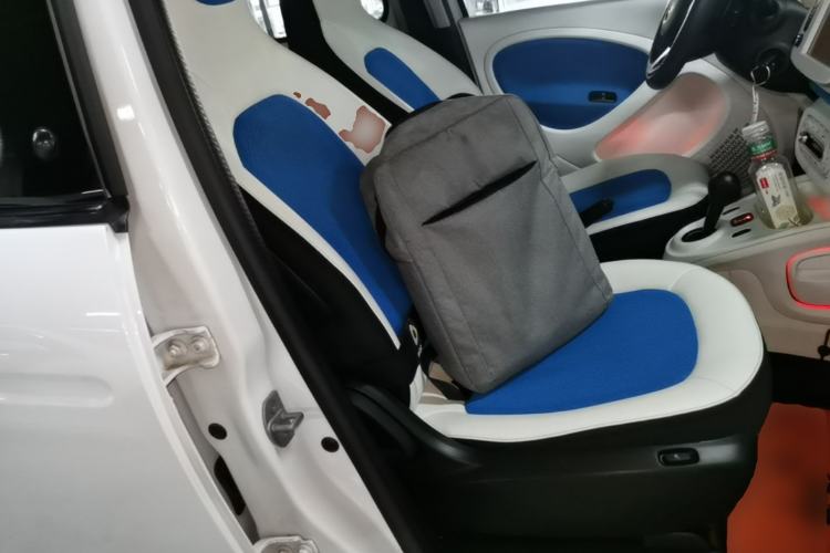 Used smart forfour 2016 0.9T 66 kW Ultimate Edition Right Front Seat