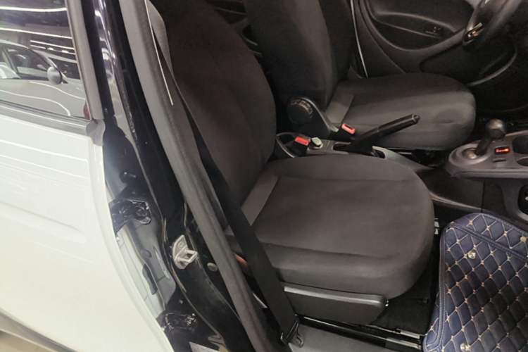 Used smart forfour 2016 1.0L 52 kW Dynamic Edition Right Front Seat