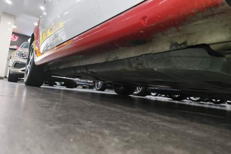Used smart forfour 2016 1.0L 52 kW Passion Edition Right Side Sill