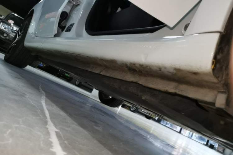 Used smart forfour 2016 0.9T 66 kW Ultimate Edition Right Side Sill