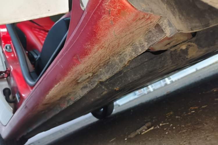 Used smart forfour 2016 1.0L 52 kW Passion Edition Right Side Sill