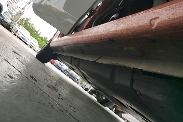Used smart forfour 2016 0.9T 66 kW Pioneer Edition Right Side Sill