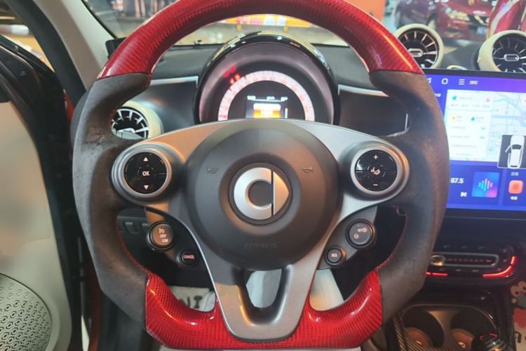 Used smart forfour 2016 1.0L 52 kW Passion Edition Steering Wheel