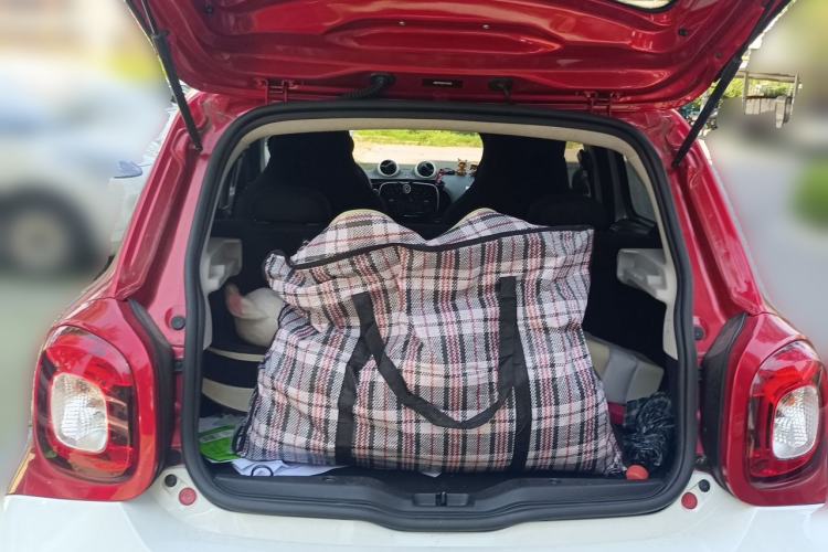 Used smart forfour 2016 1.0L 52 kW Dynamic Edition Trunk