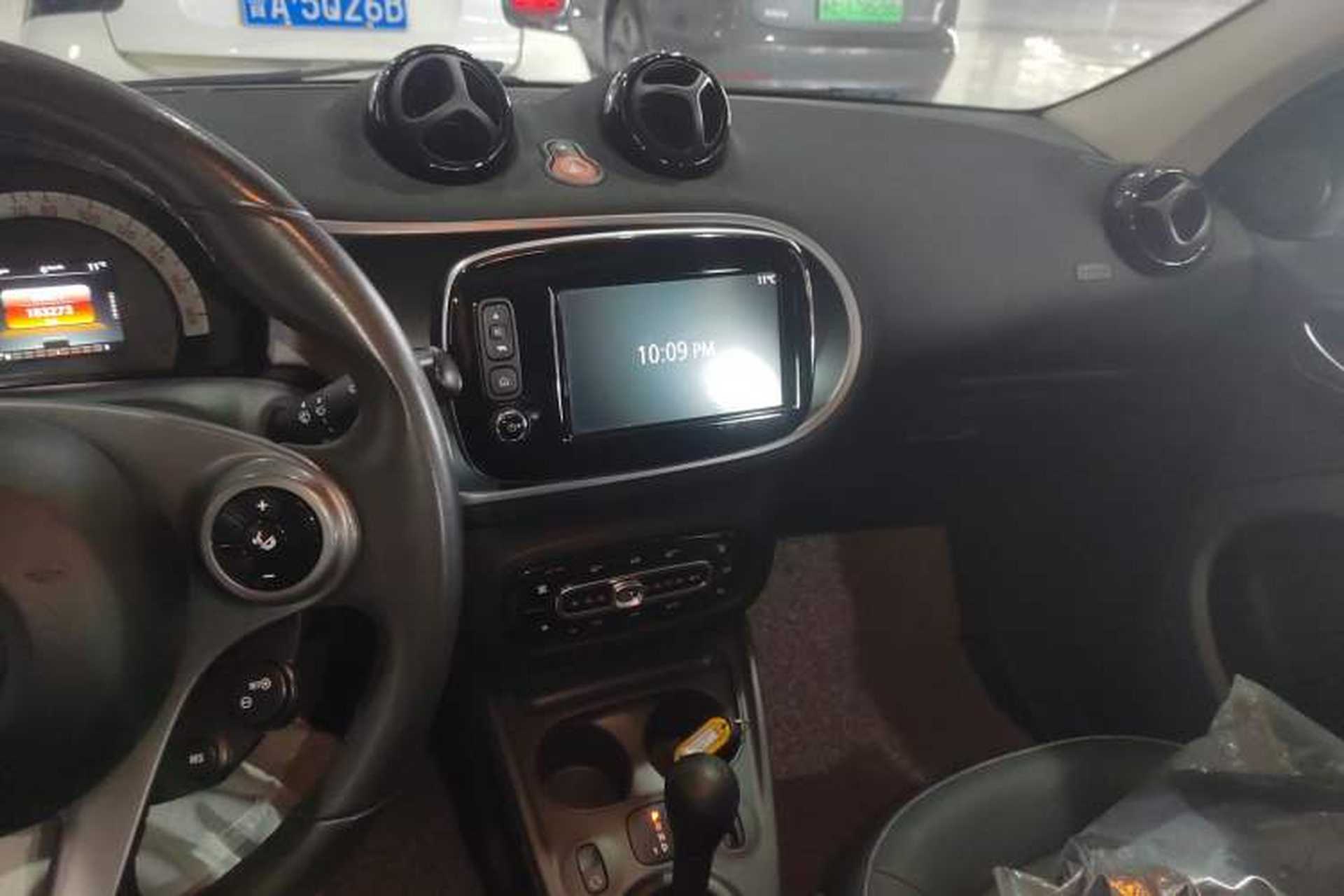 Used smart forfour 2016 0.9T 66 kW Pioneer Edition Audio And AC Panel