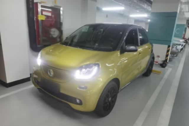 Used smart forfour 2016 0.9T 66 kW Special Edition