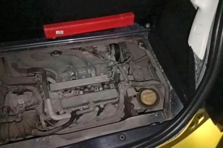 Used smart forfour 2016 1.0L 52 kW Dynamic Edition Engine Bay Left