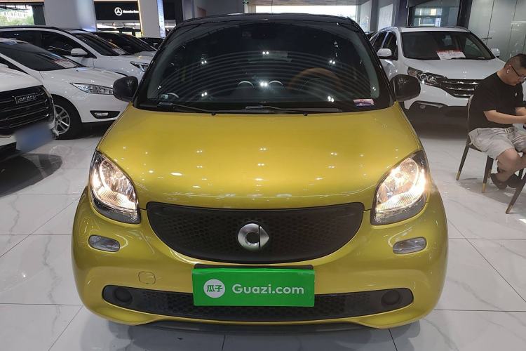 Used smart forfour 2016 1.0L 52 kW Dynamic Edition Exterior 1