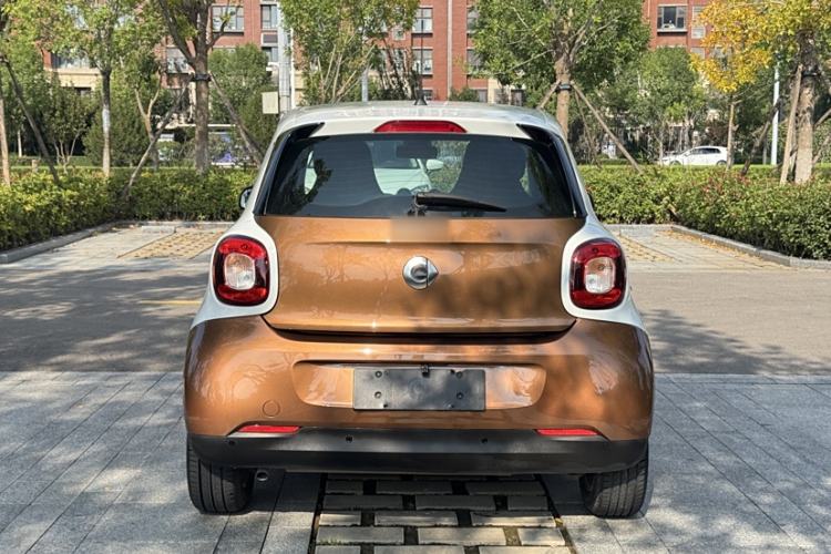 Used smart forfour 2016 1.0L 52 kW Dynamic Edition Exterior 1