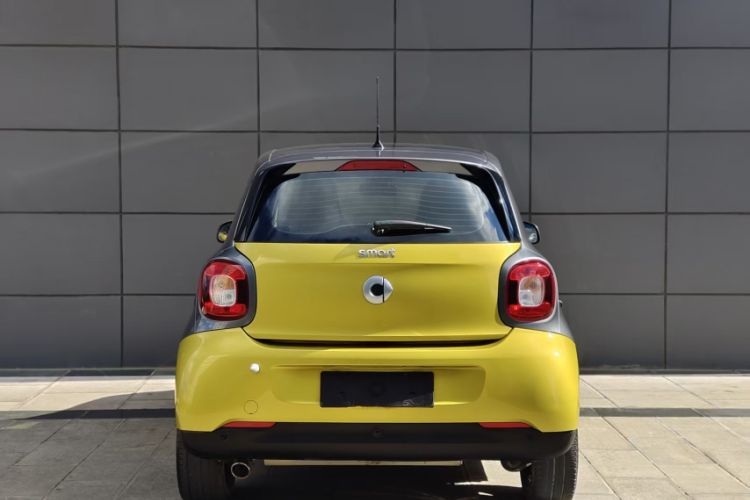 Used smart forfour 2016 1.0L 52 kW Passion Edition Exterior 2