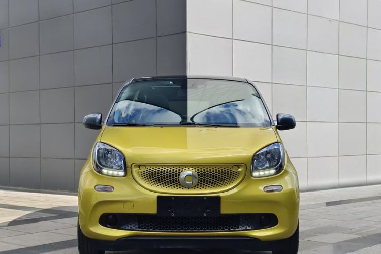 Used smart forfour 2016 1.0L 52 kW Passion Edition Exterior 3