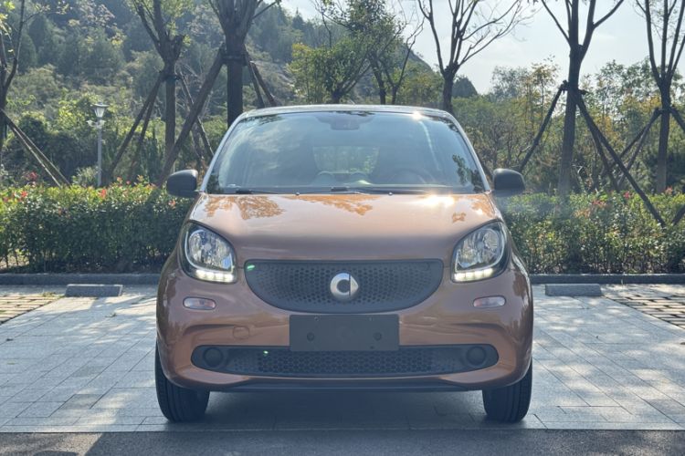 Used smart forfour 2016 1.0L 52 kW Dynamic Edition Exterior 3