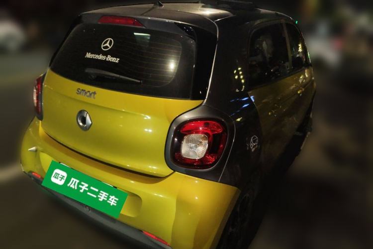 Used smart forfour 2016 1.0L 52 kW Passion Edition Exterior 5