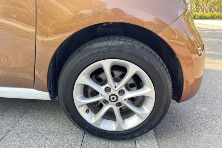 Used smart forfour 2016 1.0L 52 kW Dynamic Edition Exterior 6