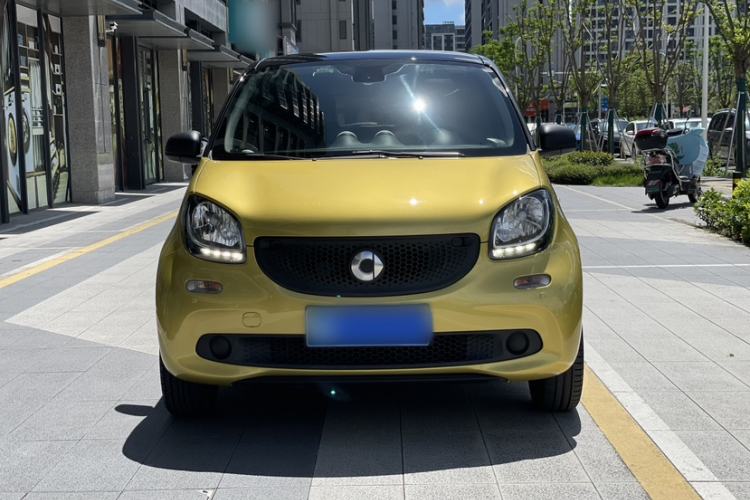 Used smart forfour 2016 1.0L 52 kW Dynamic Edition Exterior 6