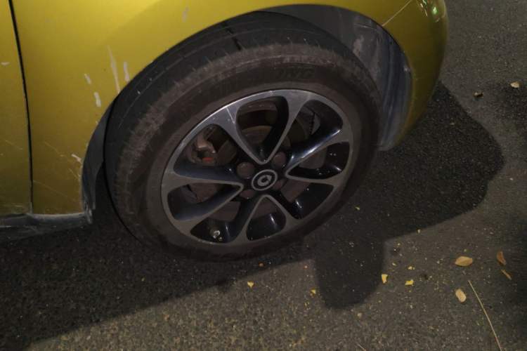 Used smart forfour 2016 1.0L 52 kW Passion Edition Exterior 7