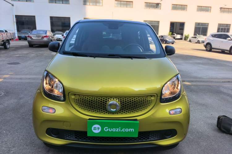 Used smart forfour 2016 1.0L 52 kW Passion Edition Front