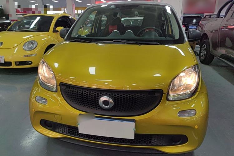 Used smart forfour 2016 1.0L 52 kW Dynamic Edition Front
