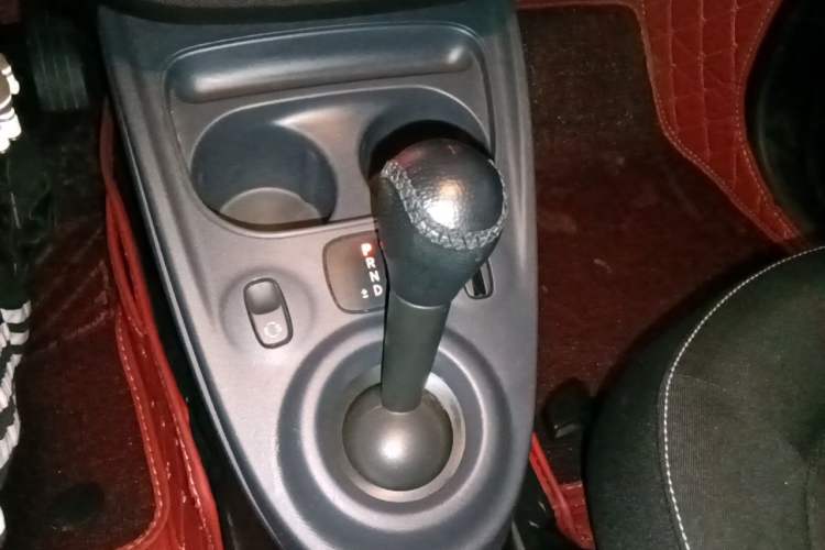 Used smart forfour 2016 1.0L 52 kW Dynamic Edition Gear Lever