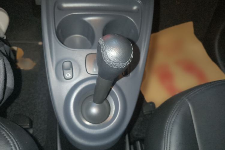 Used smart forfour 2016 1.0L 52 kW Dynamic Edition Gear Lever