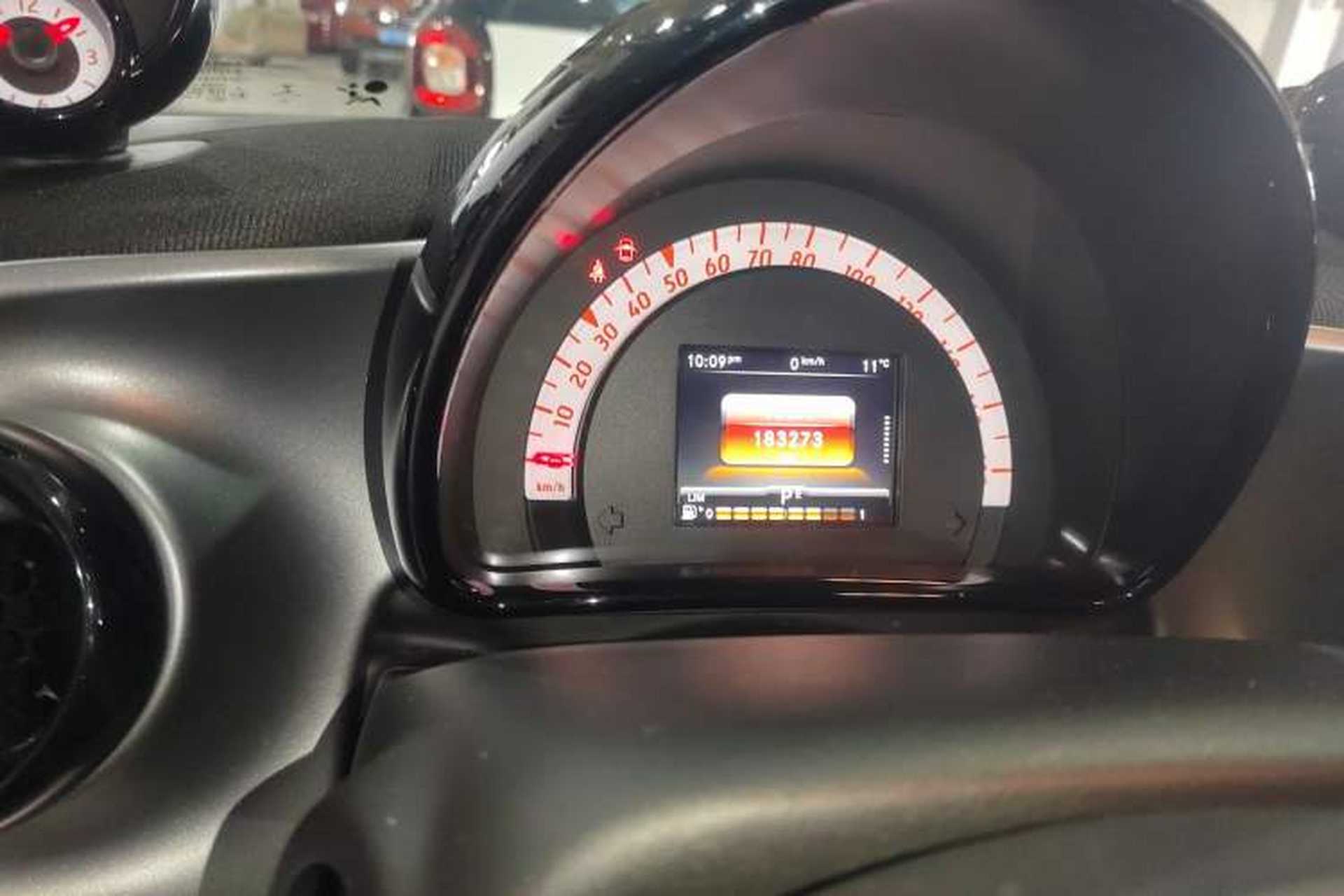 Used smart forfour 2016 0.9T 66 kW Pioneer Edition Instrument Cluster