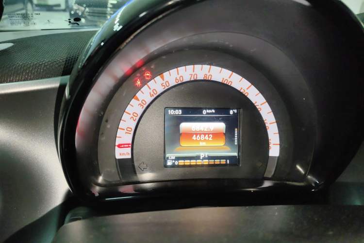 Used smart forfour 2016 0.9T 66 kW Pioneer Edition Instrument Cluster
