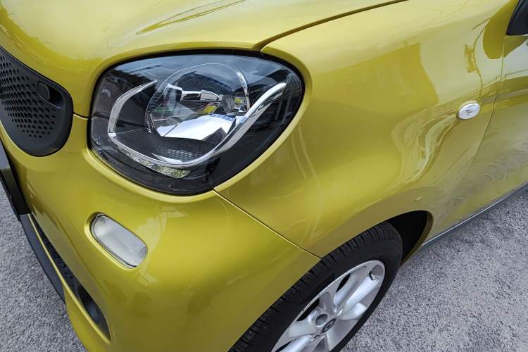 Used smart forfour 2016 1.0L 52 kW Dynamic Edition Left Front Headlight