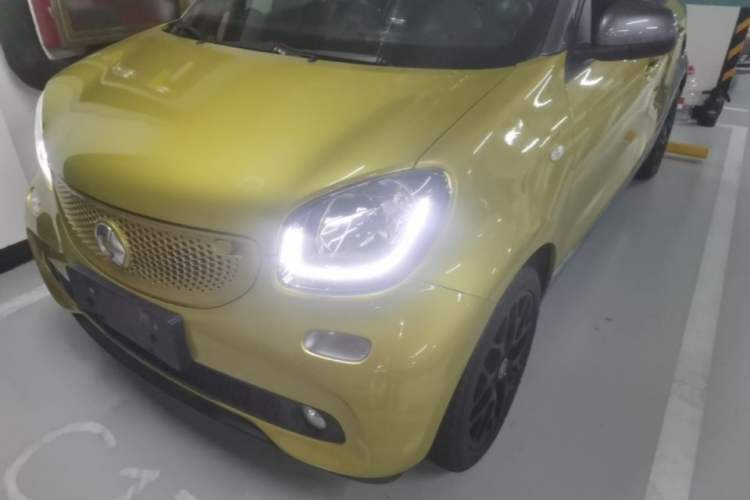 Used smart forfour 2016 0.9T 66 kW Special Edition Left Front Headlight