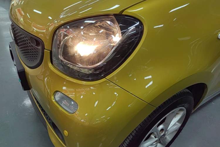 Used smart forfour 2016 1.0L 52 kW Dynamic Edition Left Front Headlight